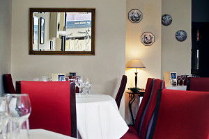 Le Petit Bourgeois - St Kilda Accommodation 0