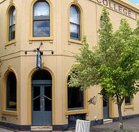 The College Lawn Hotel - St Kilda Accommodation