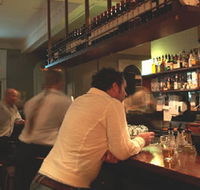The Swan Hotel - St Kilda Accommodation