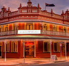 Norman Hotel - St Kilda Accommodation