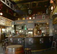 MJ Finnegans Irish Pub - St Kilda Accommodation