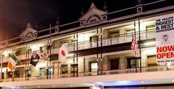 Elephant & Wheelbarrow - St Kilda Accommodation 3