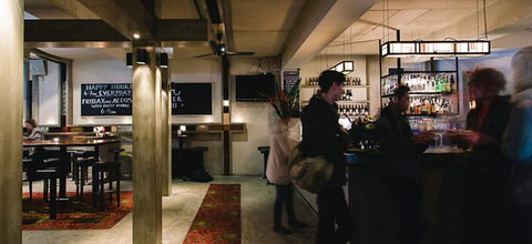 Public House - St Kilda Accommodation 2