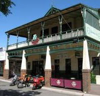 Shamrock Hotel Alexandra - St Kilda Accommodation