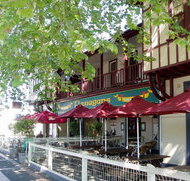 Flanagans Border Inn Hotel - St Kilda Accommodation