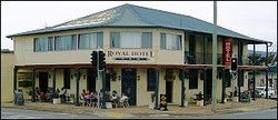 Royal Hotel Kew - St Kilda Accommodation 0