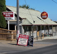 Old Hepburn Hotel - St Kilda Accommodation