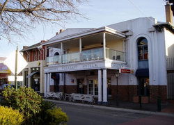 Mount Pleasant Hotel - St Kilda Accommodation 1
