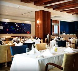 The Globe Wine Bar & Restaurant - St Kilda Accommodation 3