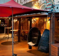 Red Hummingbird Bar - St Kilda Accommodation