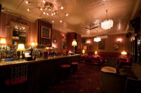 Back Bar Cocktail Lounge & Function Venue - St Kilda Accommodation 4