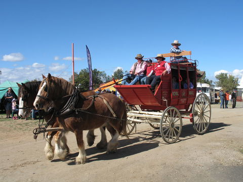 19th Annual Old Wheels In Motion Rally - St Kilda Accommodation 2