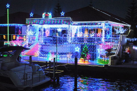 Christmas Lights Cruise - St Kilda Accommodation 2