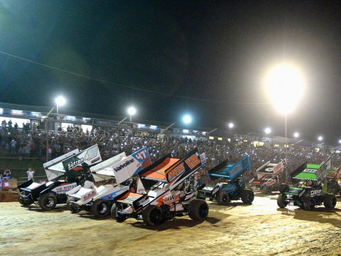 Valvoline Raceway's Opening Night - St Kilda Accommodation 1