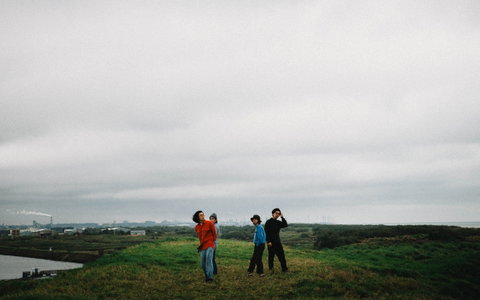 Deca Joins Australian Debut Tour - St Kilda Accommodation 1