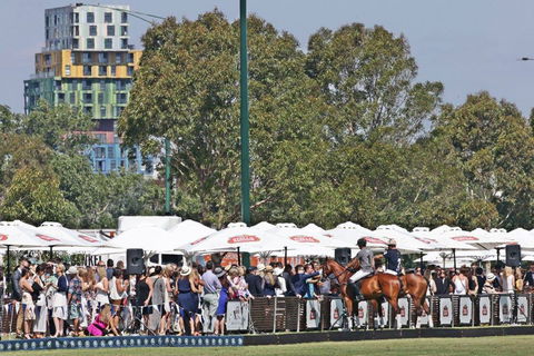 Land Rover Polo In The City - St Kilda Accommodation 0