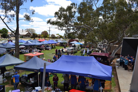 Nhill Lions Community Market - St Kilda Accommodation 1