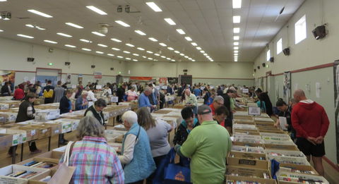 Rotary Club Of Wagga Wagga - Book Fair - St Kilda Accommodation 0