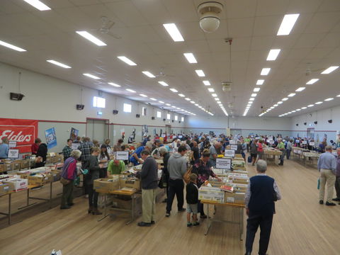 Rotary Club Of Wagga Wagga - Book Fair - St Kilda Accommodation 1