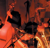 The Pearly Shells feat. Julie O'Hara - St Kilda Accommodation