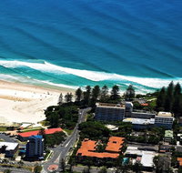 Komune - Gold Coast - St Kilda Accommodation