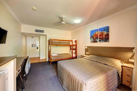 Kacys Bargara Beach Motel - St Kilda Accommodation 6