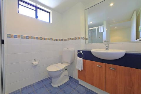 Kacys Bargara Beach Motel - St Kilda Accommodation 4