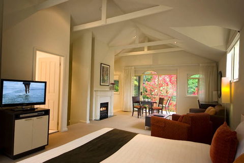 Falls Mountain Retreat - St Kilda Accommodation 4