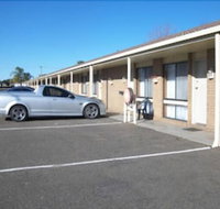 Country Home Motor Inn - St Kilda Accommodation