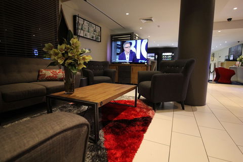 Ibis Newcastle - St Kilda Accommodation 2