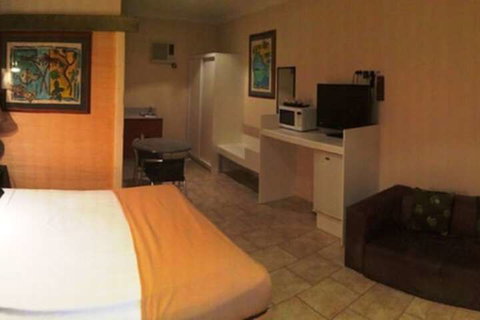 Aspect Central - St Kilda Accommodation 6