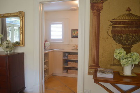 Athelney Cottage - St Kilda Accommodation 0