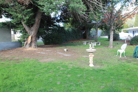 Byer Fountain Motor Inn, Holbrook - St Kilda Accommodation 2