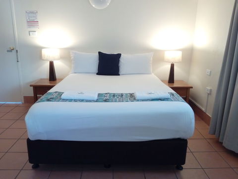 Lake Central - St Kilda Accommodation 5