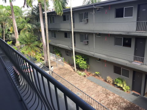 Lake Central - St Kilda Accommodation 0