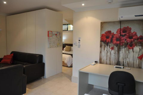 Alfred Cove Short Stay - St Kilda Accommodation 3