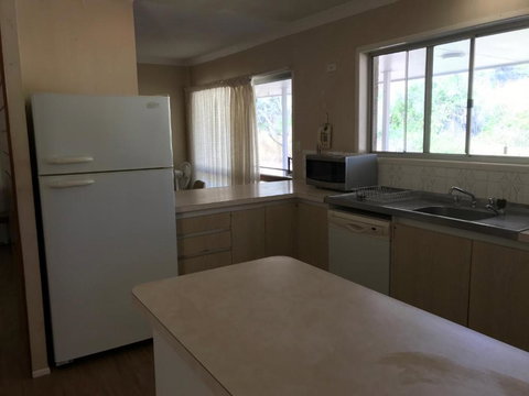 Oakridge Motel Tourist Park - St Kilda Accommodation 3