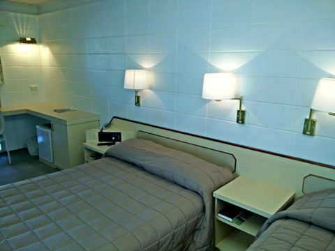 Cairns Motor Inn - St Kilda Accommodation 5