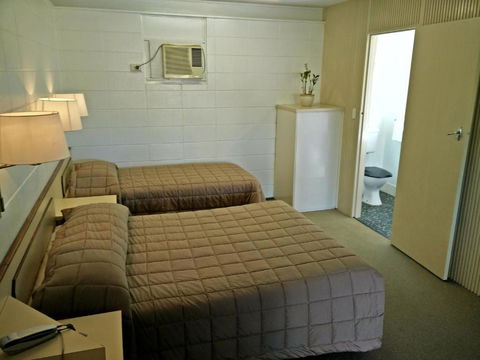 Cairns Motor Inn - St Kilda Accommodation 6