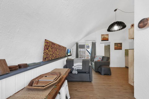 Casablanca Domes - St Kilda Accommodation 2