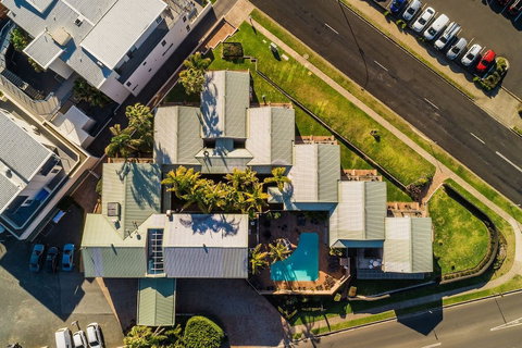 Mollymook Shores Motel And Conference Centre - St Kilda Accommodation 1