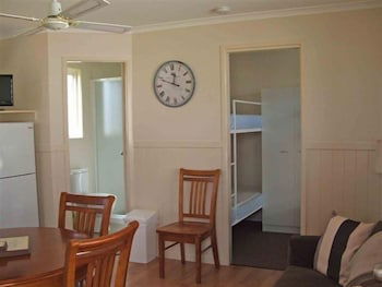 Fossickers Tourist Park - St Kilda Accommodation 1