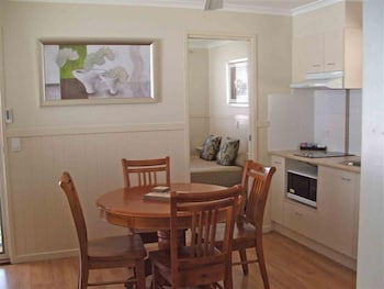 Fossickers Tourist Park - St Kilda Accommodation 0