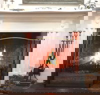 Surgeons Cottage - St Kilda Accommodation