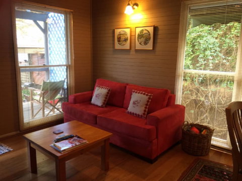 Surgeons Cottage - St Kilda Accommodation 6