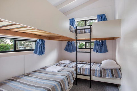 Mollymook Caravan Park - St Kilda Accommodation 2