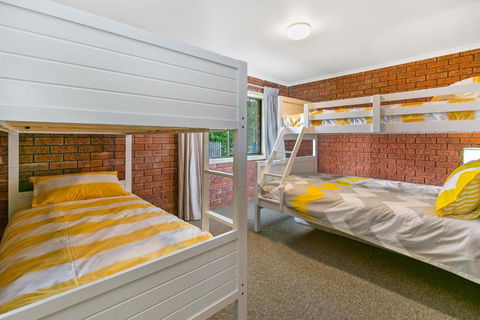 Fairview On Fairhills - St Kilda Accommodation 2