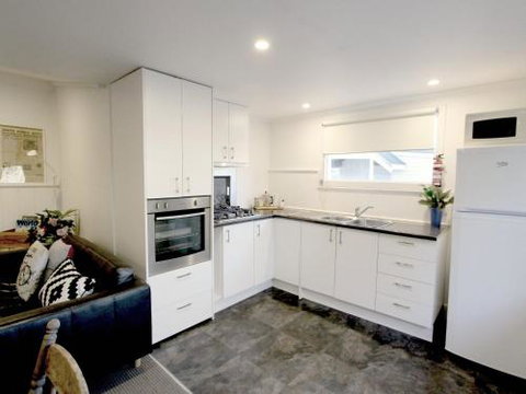 Cara - St Kilda Accommodation 3