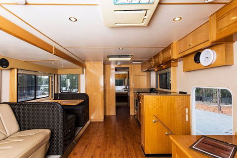 Paradise Country Farmstay - St Kilda Accommodation 2