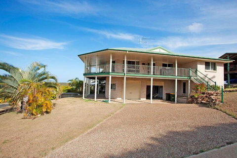 Verandahs - St Kilda Accommodation 6
